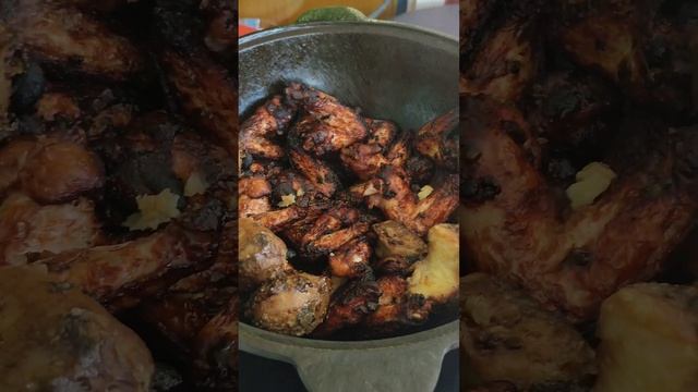 КУРИНЫЕ КРЫЛЫШКИ С МЕДОМ И СОЕВЫМ СОУСОМ В КАЗАНЕ