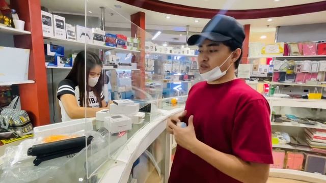 MURANG BILIHAN NG CAMERA SA GREENHILLS (GO PRO HERO 10) | Kyle Yves смотреть онлайн