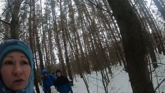 Новогодние каникулы. В поисках подарков. Поход в лес. Новый год. Велософы смотреть онлайн