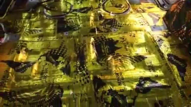 Премиальный кроссовер от Хендай хорошо упаковываем виброизоляцией. Пусть Санта Фе будет ещё лучше смотреть онлайн