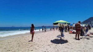 ?? Brazilian Beach RIO DE JANEIRO Copacabana and Leme Beach