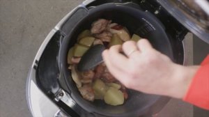 Рецепт цыпленка с картофелем и охотничьими колбасками в мультишефе BORK U800 от Руслана Италмазова