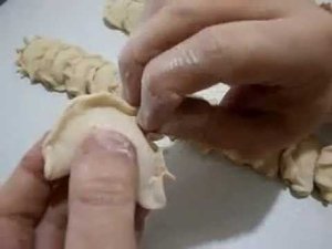 3 способа лепки красивых пельменей.flv