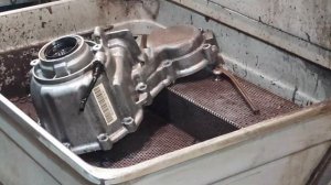 Неисправность раздатки БМВ F30: не едет без газа при вывернутых колесах. Ремонтируем. Лайфхак плюсо