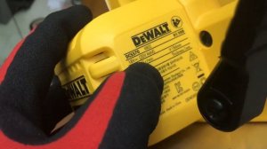 Máy Cưa đĩa Dewalt DCS570N đĩa 184mm, Combo Dewalt DCS570P1, Máy, Pin 5Ah, Sạc điện 220V 0888840578