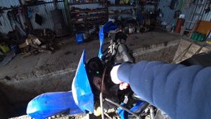 Открытие мотосезона 2020 Меняем масло в эндуро и заводим после зимы Wels 250