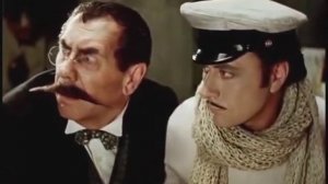 "По тёмным углам зачумлённой дворницкой..." 12 стульев (1976)