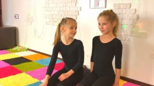 LEARN COLORS with GYMNASTS girls ✍ Miss Nicole Gymnastic / Learn english