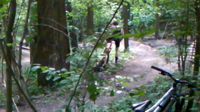 Шумахер объезжает взбесившийся байк :) смотреть онлайн