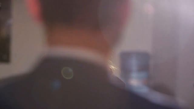 Спрей-кондиционер Suprim с функцией глажения смотреть онлайн