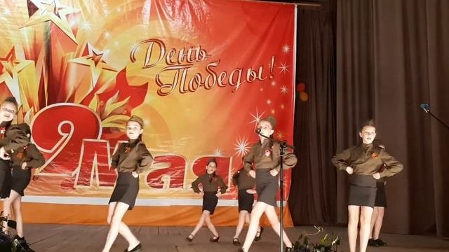 Детский эстрадный танец "Плясовая" Руководитель Гусева Т. А.