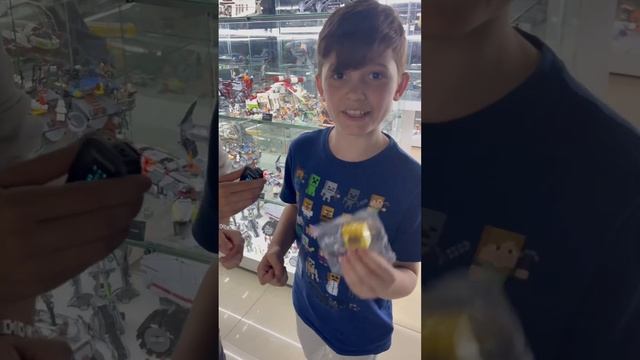 ПОДАРИЛ САМУЮ РЕДКУЮ ЛЕГО ДЕТАЛЬ? смотреть онлайн