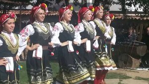 Назад назад моме калино