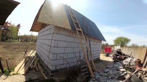 домик..на  даче.  своими  руками.