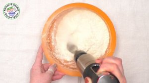 Коврижка с вареньем на кефире. Вкусно, просто, быстро!