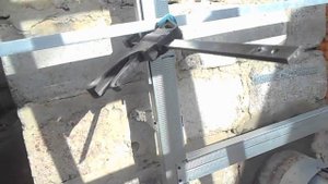 Выставления каркаса под сайдинг правилами .