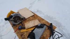 Придиванный столик своими руками.  Простая стильная мебель.