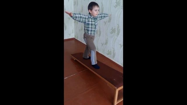 Растем здоровыми и сильными в ДОУ №32 "Сказка" смотреть онлайн