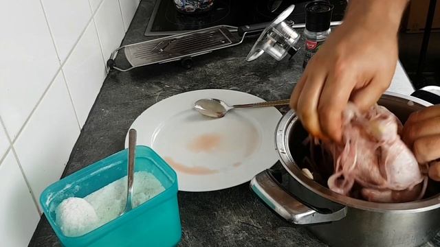 Самое мягкое мясо курицы маринованная в вине и мёде  в духовке в мешке