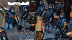 7 G.I. JOE DIORAMA STORY COBRA ATTACKS EPISODE VII THE RIOT