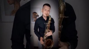 Ещё минута саксофон