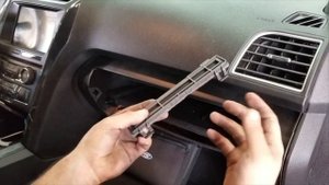 2017 Ford Explorer cabin air filter replacement