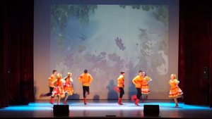 Русский танец "Курочка по сенечкам"