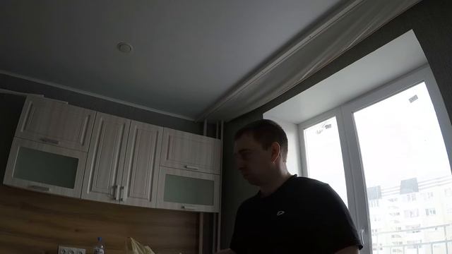 снятие натяжного потолка. установка закладной под гардину.