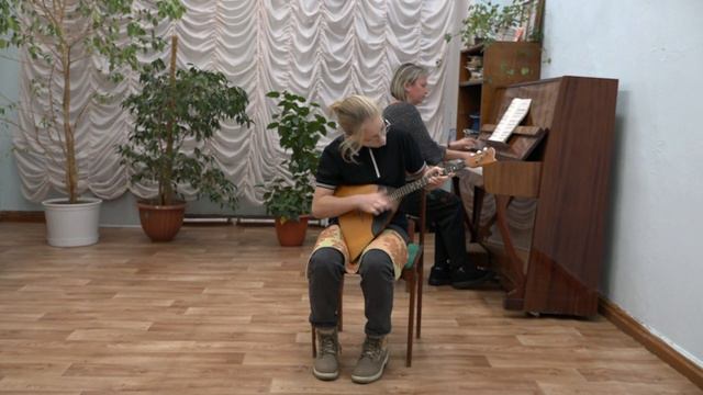 Лебедева Арина "А я иду шагаю по Москве" смотреть онлайн