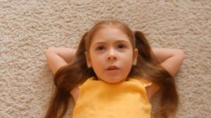 Страна читающая - читает Ермакова Кира - Есть в осени первоначальной - Ф. И.Тютчева