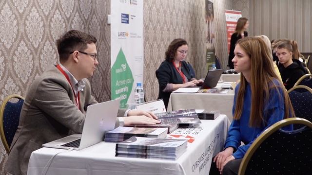 КАК ПОСТУПИТЬ В ДРУГУЮ СТРАНУ, И ЗАЧЕМ ОБРАЩАТЬСЯ К АГЕНТСТВАМ // InterSTUDY