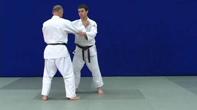 Kuchiki taoshi - Бросок захватом ноги за подколенный сгиб смотреть онлайн