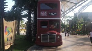 ХАЙНАНЬ, Бухта Хайтэн Бэй. Парк Фантастический город, огромный аквариум в отеле Атлантис.