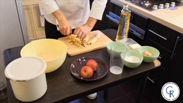 Как готовить блины со сладкой начинкой?