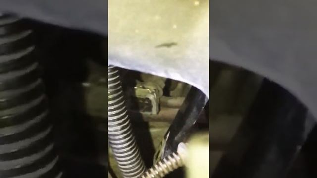 Замена датчика коленвала Е39 М52В28 смотреть онлайн