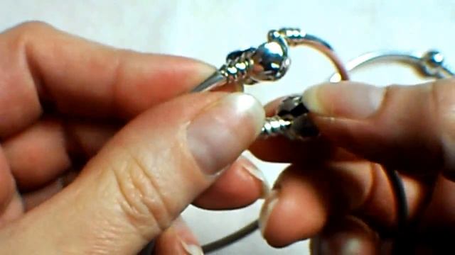 Сравнение Оригинального Браслета Пандора с Цельными Браслетами с Алиэкспресс смотреть онлайн