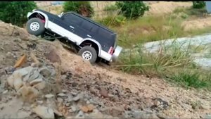 Mitsubishi Pajero RC 1/10Body with austar scx10 ii clone chassis