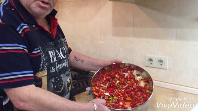 Острый перец в кисло-сладком маринаде. Готовим с семьёй Бендерских!