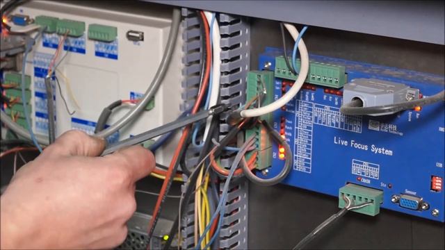 Обзор Электроники лазерного CO₂ станка ЧПУ для резки металлов и неметаллов... CNC смотреть онлайн