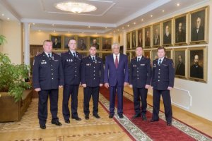 "ЗА ВСЮ ПОЛИЦИЮ РОССИИ", песня написана
к 300-летию ПОЛИЦИИ РОССИИ