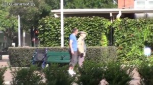 Дряхлый старик колясочник танцует брейк! Мега Пранк! Смотреть всем!