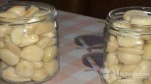 Маринованный чеснок