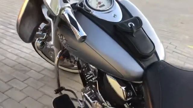 2003 Yamaha XVS1100, 28000 km смотреть онлайн