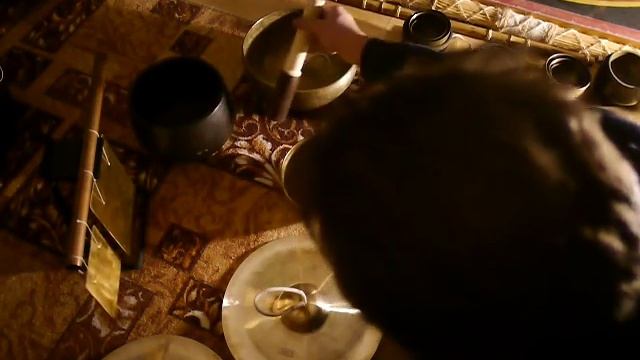 ПОЮЩИЕ ЧАШИ. Тибетские чаши. Поющая чаша. О звукотерапии. Медитация. Singing bowls sound therapy смотреть онлайн