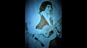 Дворовая песня 70х.- Соловушка в парке рыдал.Сергей Любичев.