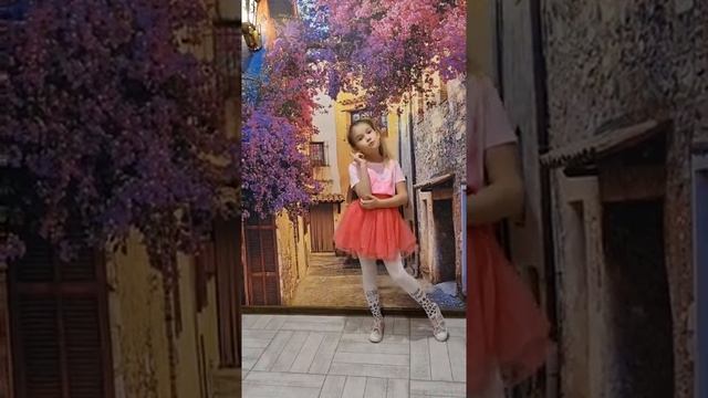 Стихотворение Елены Евсеевой "У меня сегодня драма". Читает ученица 1 класса Сечкова Алена.