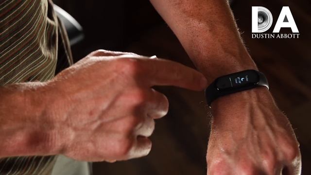 Xiaomi Mi Band 3 Fitness Tracker Review  | 4K