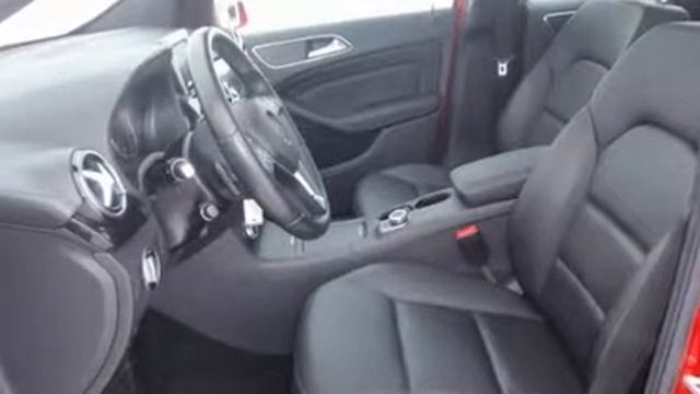 2014 Mercedes-Benz B-Class Sports Tourer/CUIR/TOIT PANO смотреть онлайн