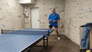 Настольный теннис удар слева против шипов