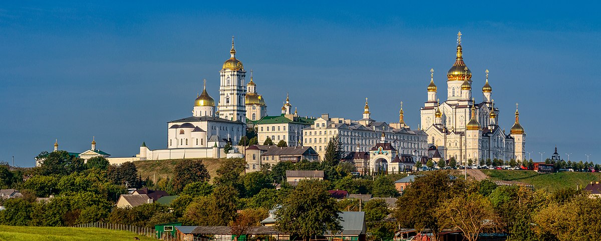 Киевский режим намерен выгнать монахов и из Почаевской лавры
